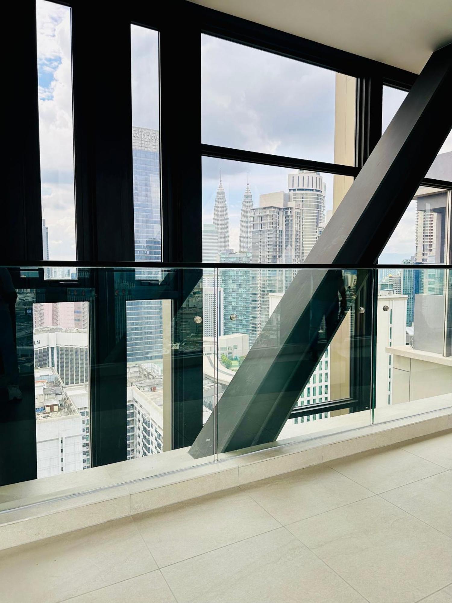 Klcc Suites At Axon Residence 쿠알라룸푸르 외부 사진