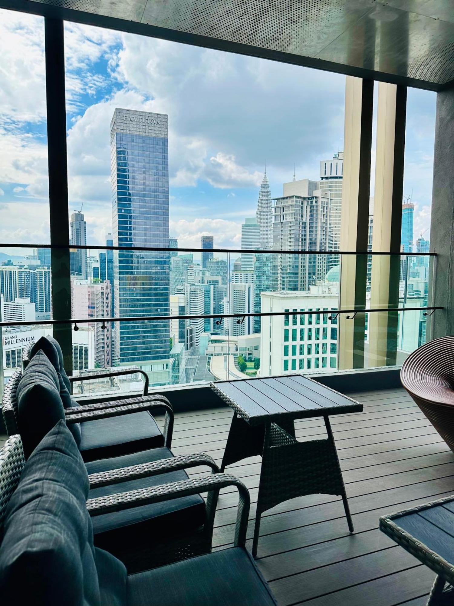 Klcc Suites At Axon Residence 쿠알라룸푸르 외부 사진