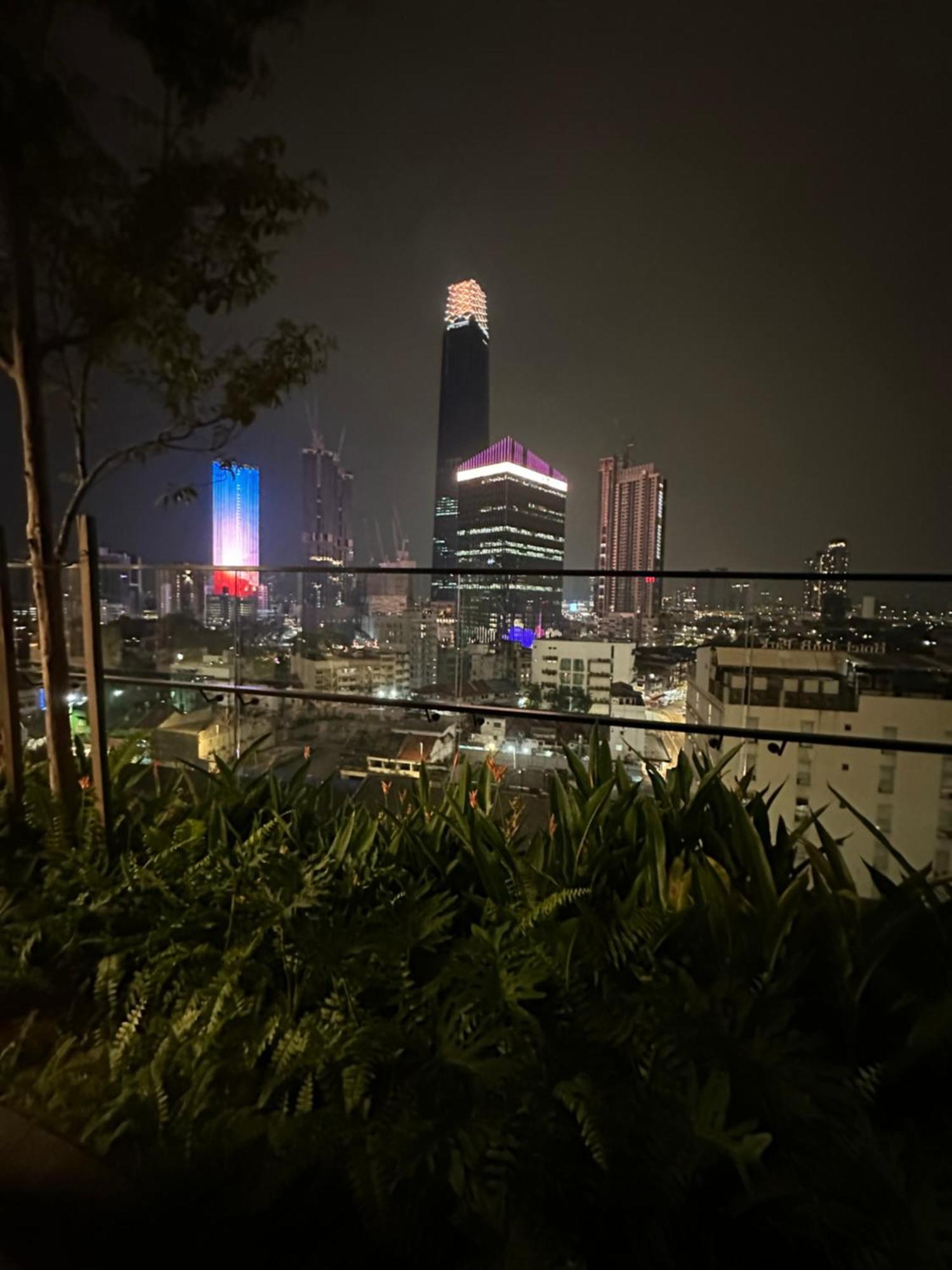 Klcc Suites At Axon Residence 쿠알라룸푸르 외부 사진