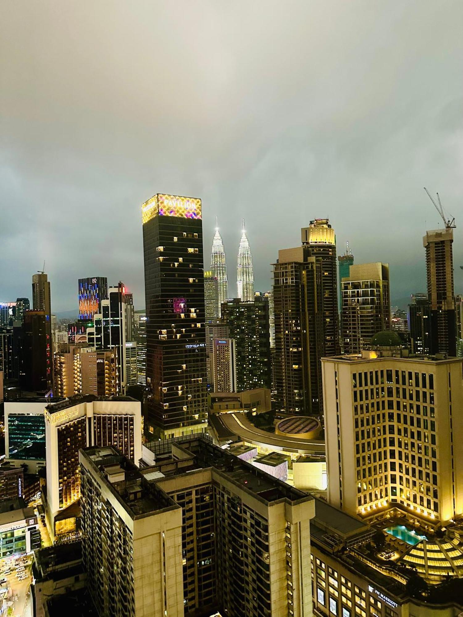 Klcc Suites At Axon Residence 쿠알라룸푸르 외부 사진