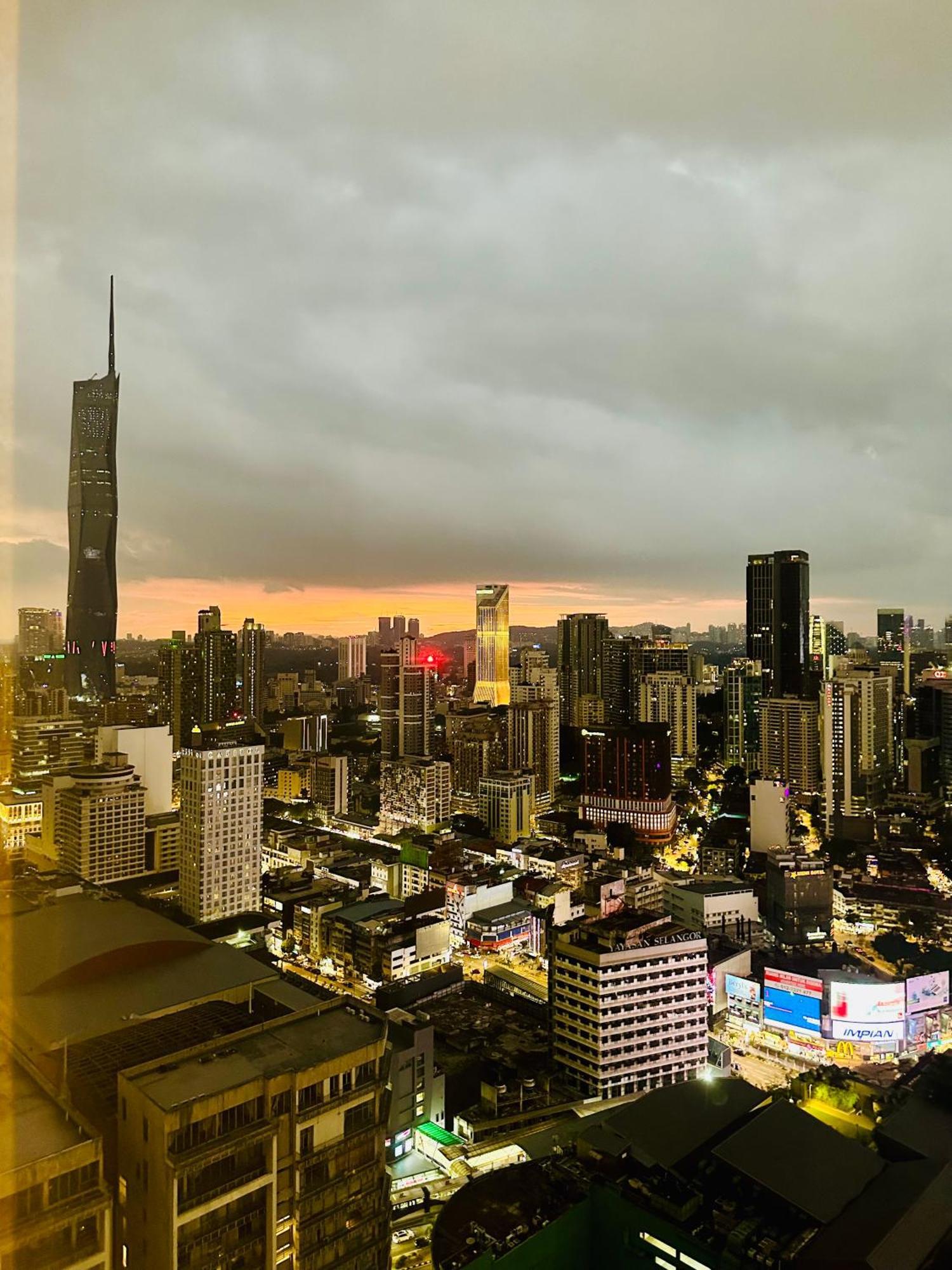 Klcc Suites At Axon Residence 쿠알라룸푸르 외부 사진