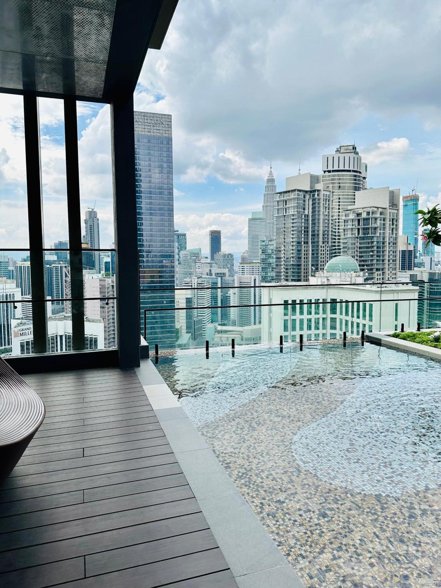 Klcc Suites At Axon Residence 쿠알라룸푸르 외부 사진