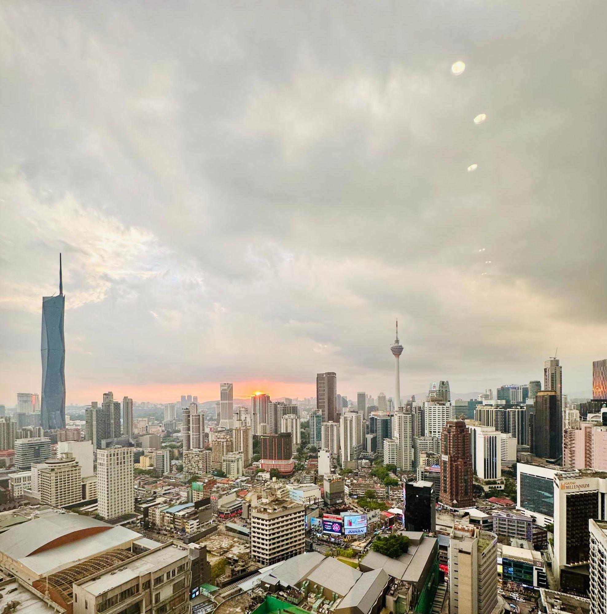Klcc Suites At Axon Residence 쿠알라룸푸르 외부 사진